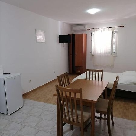 Apartmani Gajeta Biograd Na Moru Zewnętrze zdjęcie