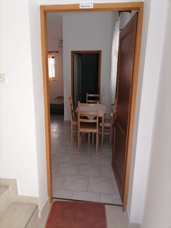 Apartmani Gajeta Biograd Na Moru Zewnętrze zdjęcie